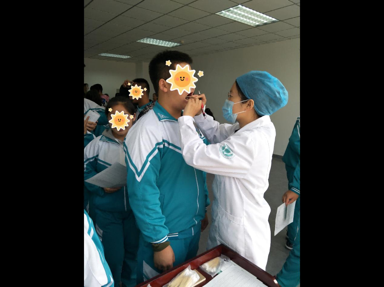 齿间有爱,温暖流淌:记鄂尔多斯水之恩口腔医院校园公益体检