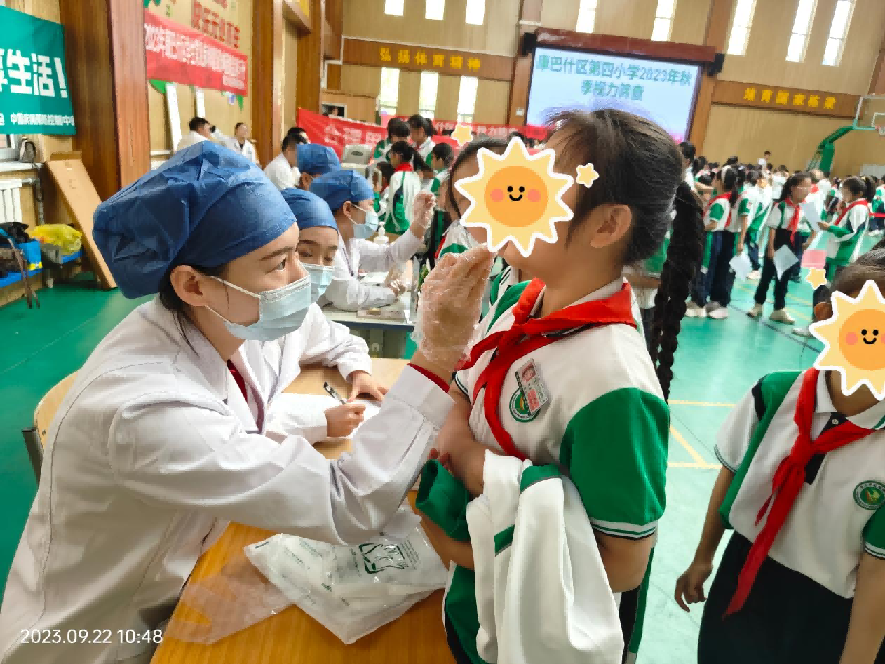 微笑成长—鄂尔多斯水之恩口腔医院走进康巴什四小开展义诊活动