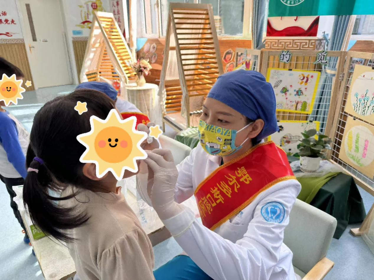 鄂尔多斯水之恩口腔医院走进康巴什民族幼儿园开展爱心义诊
