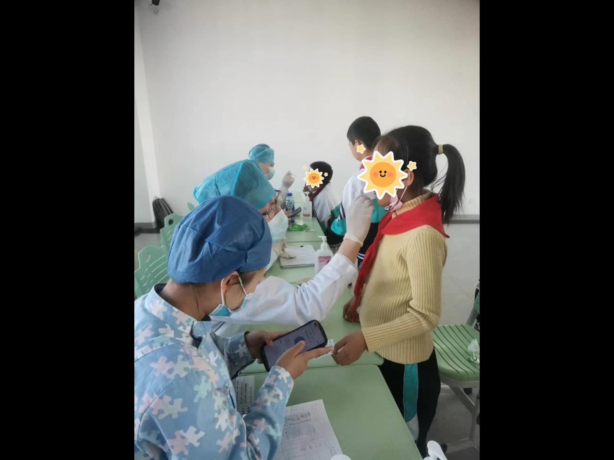 冬日暖阳护齿行:鄂尔多斯水之恩口腔医院爱心义诊进校园